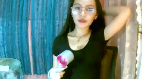 Freya online show from 10-15-25, 05:18