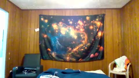 Snapshot of calli_girl420 chatting on 10-15-25, 04:45 Calli online show from 10-15-25, 04:45