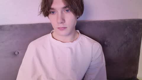 Snapshot of callmenineoneseven chatting on 12-13-25, 11:54 Nick online show from 12-13-25, 11:54