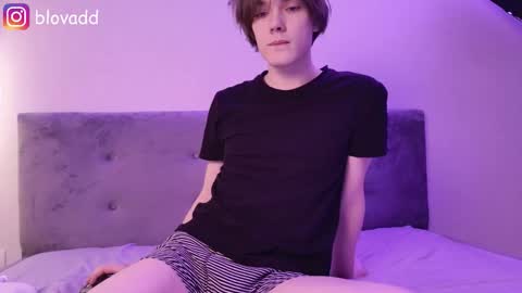 Snapshot of callmenineoneseven chatting on 12-14-25, 08:46 Nick online show from 12-14-25, 08:46