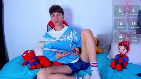 Snapshot of callum_77 chatting on 12-17-25, 04:51 CALLUM online show from 12-17-25, 04:51