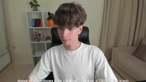 Snapshot of calvin_loves_you chatting on 09-12-25, 06:08 Hey I am Calvin  online show from 09-12-25, 06:08