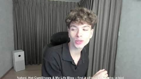 Hey I am Calvin  online show from 11-11-25, 02:17