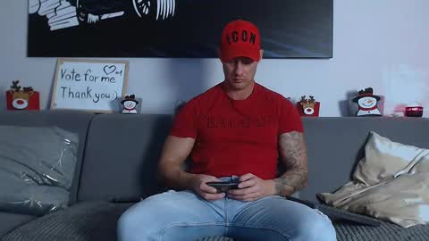 Calvin  online show from 12-23-24, 09:40