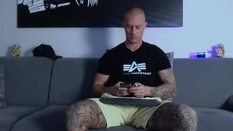 Calvin  online show from 01-18-25, 11:11