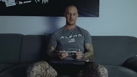 Calvin  online show from 11-24-25, 11:04