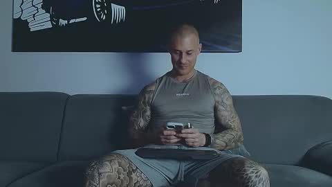 Calvin  online show from 01-14-26, 08:36