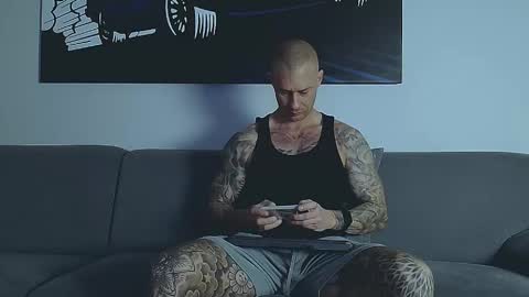 Calvin  online show from 02-12-26, 07:58