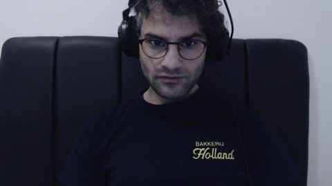 Snapshot of calvinjohnlad chatting on 12-16-24, 09:46 Calvinjohnlad online show from 12-16-24, 09:46