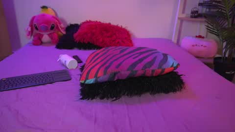 Calypso and Kayla online show from 03-12-25, 03:24