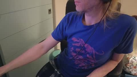 Snapshot of calypsocabal chatting on 11-04-25, 03:49 Calypso online show from 11-04-25, 03:49