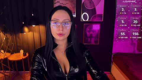 Snapshot of calypsownsu chatting on 12-02-24, 11:07 Christy online show from 12-02-24, 11:07