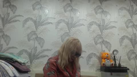 Snapshot of camdiva1 chatting on 12-18-24, 11:56 CamDiva1 online show from 12-18-24, 11:56