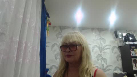 Snapshot of camdiva1 chatting on 10-26-25, 01:50 CamDiva1 online show from 10-26-25, 01:50