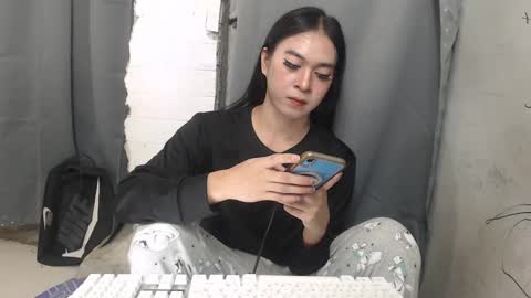 camela_star online show from 12-23-24, 10:21