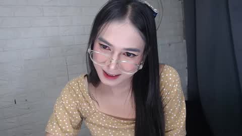 camela_star online show from 02-02-25, 10:49