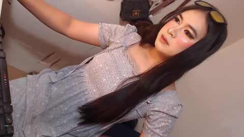 Snapshot of camela_star chatting on 02-21-26, 12:22 camela_star online show from 02-21-26, 12:22