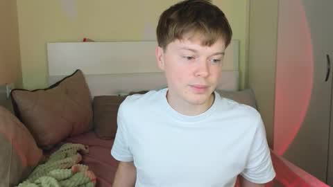 Snapshot of cameron_crowly chatting on 11-14-25, 10:25 Cameron online show from 11-14-25, 10:25