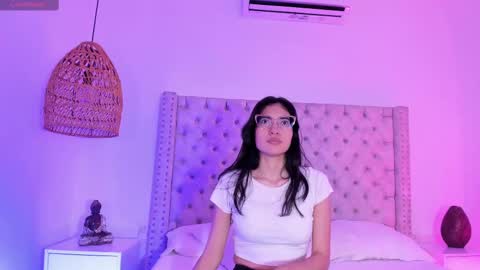 Snapshot of cameron_cutee chatting on 03-02-25, 07:12 Cameron Cutee online show from 03-02-25, 07:12
