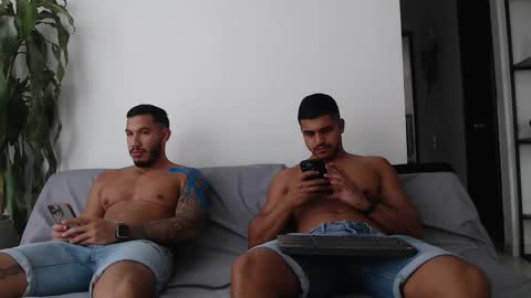 Jose online show from 09-11-25, 08:42