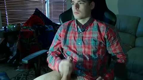 Snapshot of camerondt chatting on 01-20-25, 07:46 camerondt online show from 01-20-25, 07:46