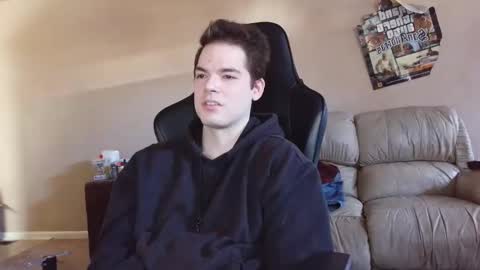 Snapshot of camerondt chatting on 12-15-25, 09:08 camerondt online show from 12-15-25, 09:08