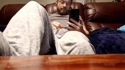 CamGuy online show from 10-30-25, 02:35