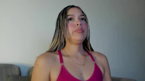   online show from 10-11-25, 12:21