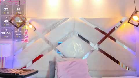 cami_rouxx online show from 10-09-25, 06:00