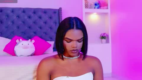 camiestrada online show from 11-07-25, 05:18