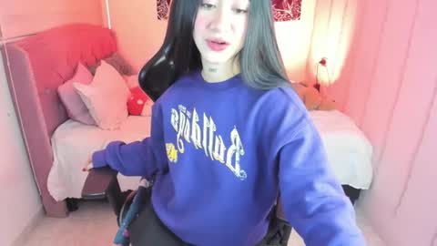 camila online show from 10-06-25, 05:43