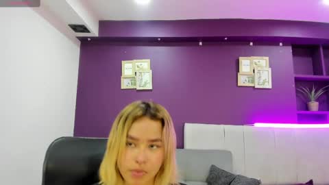 CamiilaGlow online show from 09-17-25, 12:51