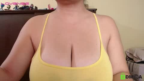 Camila  online show from 12-05-24, 04:44