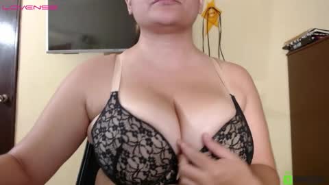 Camila  online show from 02-12-25, 04:11