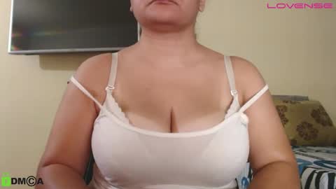 Camila  online show from 09-09-25, 02:49