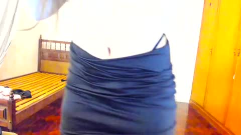 Snapshot of camila_berk chatting on 03-09-25, 03:43 Cami online show from 03-09-25, 03:43