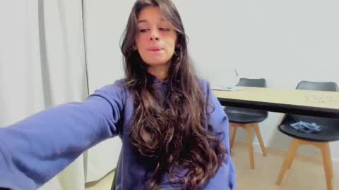 Snapshot of camila_berk chatting on 09-23-25, 07:00 Cami online show from 09-23-25, 07:00