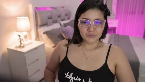 Camila buitrago online show from 01-19-25, 03:08