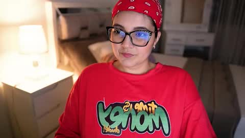 Camila buitrago online show from 10-17-25, 02:48