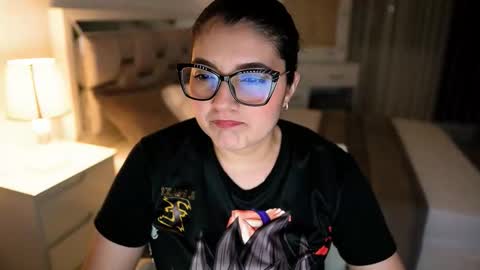 Camila buitrago online show from 10-19-25, 03:07