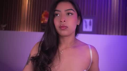 Snapshot of camila_dupont chatting on 02-07-26, 04:05 Camila online show from 02-07-26, 04:05