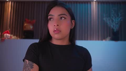 Snapshot of camila_dupont chatting on 02-17-26, 03:36 Camila online show from 02-17-26, 03:36