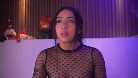 Snapshot of camila_dupont chatting on 02-18-26, 03:35 Camila online show from 02-18-26, 03:35