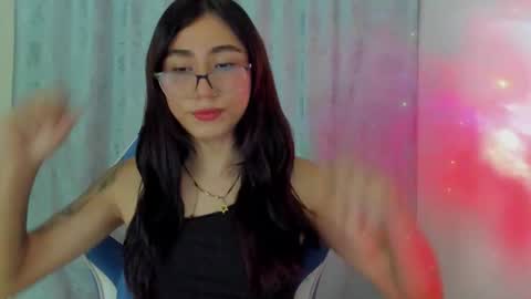 Camila online show from 12-19-25, 04:25