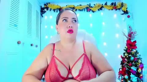 Snapshot of camilaa_foxxx chatting on 12-17-24, 12:12 camilaa foxxx online show from 12-17-24, 12:12