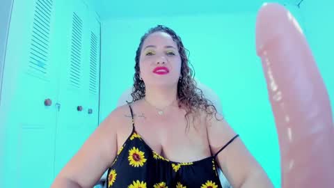Snapshot of camilaa_foxxx chatting on 01-25-25, 06:35 camilaa foxxx online show from 01-25-25, 06:35