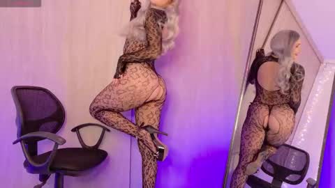 Cami  online show from 01-19-26, 04:22