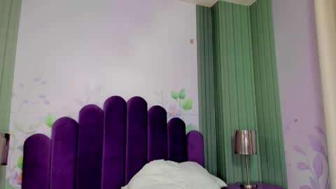 Camila  online show from 02-05-25, 09:25