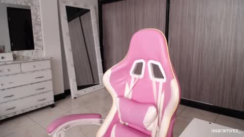 X IGcamiryan01 online show from 11-10-25, 05:56