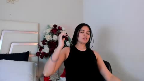 Camila online show from 01-04-25, 02:14